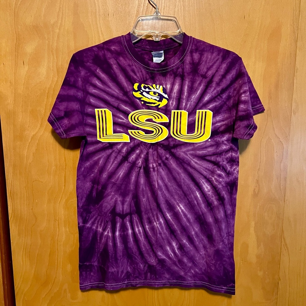 New tie dye LSU tee S